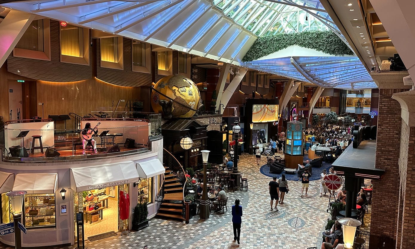 Royal Promenade onboard Oasis of the Seas