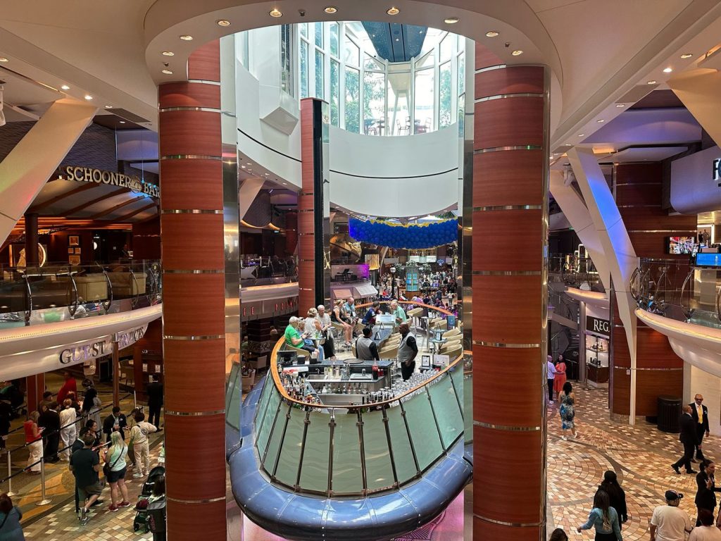 Rising Tide | Oasis of the Seas | Royal Caribbean